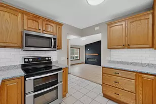 1032 Lilac Ln, Lake City, MN 55041 - Photo 10