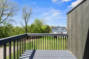 1604 Helmo Ave N, Oakdale, MN 55128 - Photo 28