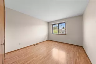 1604 Helmo Ave N, Oakdale, MN 55128 - Photo 28