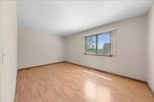 1604 Helmo Ave N, Oakdale, MN 55128 - Photo 22