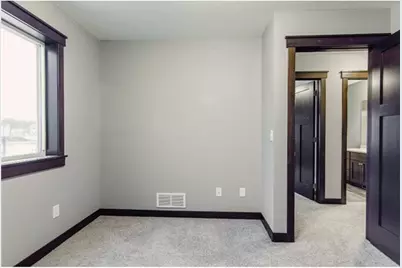 1025 Pheasant Run, New Richmond, WI 54017 - Photo 14