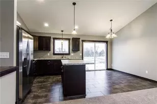 1025 Pheasant Run, New Richmond, WI 54017 - Photo 6