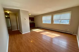 1566 Woodbridge St, Saint Paul, MN 55117 - Photo 2