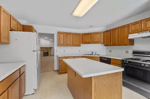 19 Anemone Cir, North Oaks, MN 55127 - Photo 12