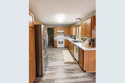 6221 Townsview Lane SE, Rochester, MN 55904 - Photo 4