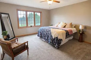 6221 Townsview Ln SE, Rochester, MN 55904 - Photo 12