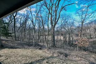 12102 Red Oak Ct S, Burnsville, MN 55337 - Photo 16