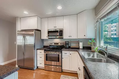 3142 Grimes Avenue N, Robbinsdale, MN 55422 - Photo 2