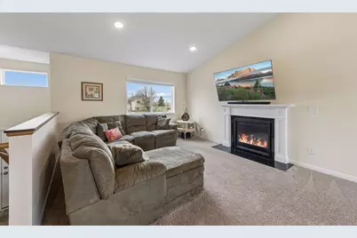 1192 Farmers Lane, Belle Plaine, MN 56011 - Photo 4