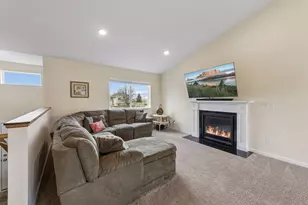 1192 Farmers Ln, Belle Plaine, MN 56011 - Photo 4