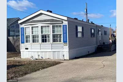 2300 Sundet Lane, Faribault, MN 55021 - Photo 2