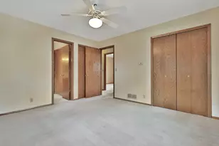 49 16th Ave SW, New Brighton, MN 55112 - Photo 32