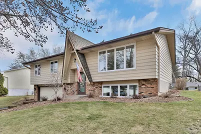 49 16th Avenue SW, New Brighton, MN 55112 - Photo 2