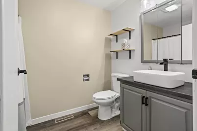 610 4th Street N, Wahpeton,  58075 - Photo 20