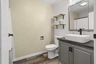 610 4th St N, Wahpeton,  58075 - Photo 20