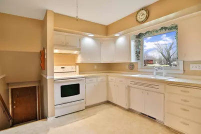 305 12th Street SE, Waseca, MN 56093 - Photo 12