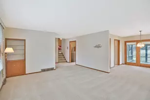 305 12th St SE, Waseca, MN 56093 - Photo 10