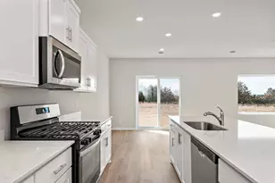 7042 139th Pl NW, Ramsey, MN 55303 - Photo 4