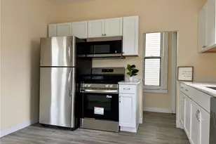 869 Lawson Ave E, Saint Paul, MN 55106 - Photo 16