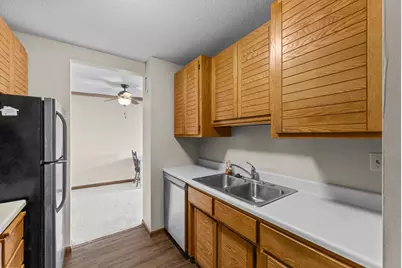 1181 Edgcumbe Road #1712, Saint Paul, MN 55105 - Photo 8