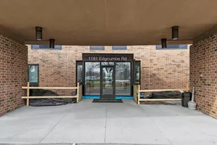 1181 Edgcumbe Rd, Saint Paul, MN 55105 - Photo 4