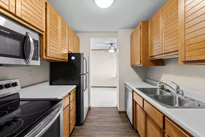 1181 Edgcumbe Road #1712, Saint Paul, MN 55105 - Photo 6