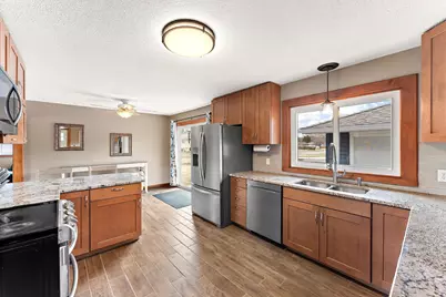 7077 Delaney Avenue, Inver Grove Heights, MN 55076 - Photo 2