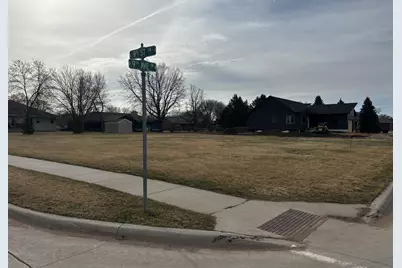 901 9th Avenue SW, Pipestone, MN 56164 - Photo 2