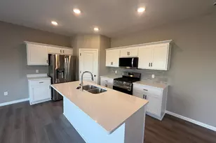 1425 192nd Ave NE, East Bethel, MN 55011 - Photo 8