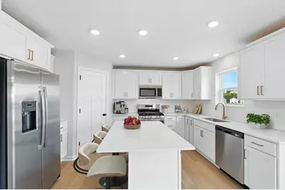 422 James Parkway, Elko New Market, MN 55054 - Photo 2