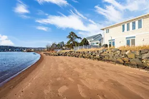 312 Harbor Point Cir, Duluth, MN 55802 - Photo 4