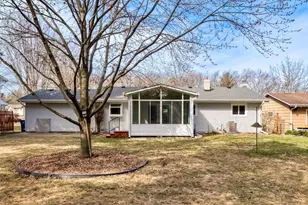 2974 Howard St N, Maplewood, MN 55109 - Photo 18