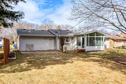 2974 Howard Street N, Maplewood, MN 55109 - Photo 20