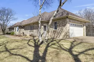 4400 Hickory Hills Trail, Prior Lake, MN 55372 - Photo 2