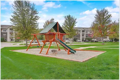 1321 Lake Drive W #101, Chanhassen, MN 55317 - Photo 28