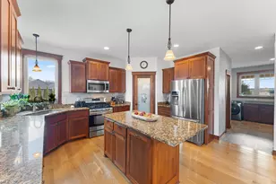25188 Firefly Ave, Wyoming, MN 55092 - Photo 14