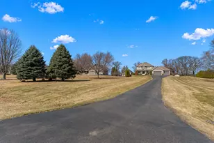 25188 Firefly Ave, Wyoming, MN 55092 - Photo 4