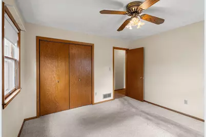 2460 E Meadow Drive, North Saint Paul, MN 55109 - Photo 26