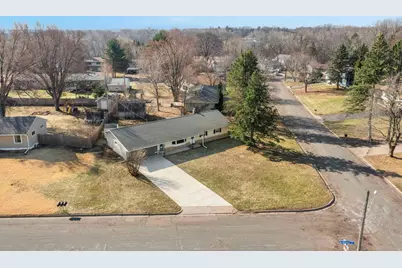 2460 E Meadow Drive, North Saint Paul, MN 55109 - Photo 66