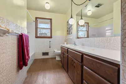 2460 E Meadow Drive, North Saint Paul, MN 55109 - Photo 30