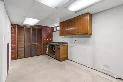 2460 E Meadow Drive, North Saint Paul, MN 55109 - Photo 40