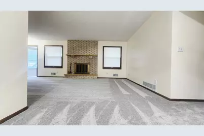 2311 Nokomis Avenue, Saint Paul, MN 55119 - Photo 2