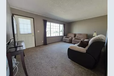 2713 4th Avenue S, Moorhead, MN 56560 - Photo 4