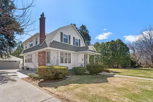 205 W 52nd St, Minneapolis, MN 55419 - Photo 2