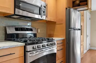 205 W 52nd St, Minneapolis, MN 55419 - Photo 44