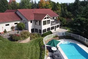 4838 Crown Ln, Woodbury, MN 55129 - Photo 4