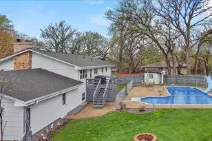 6972 Hickory Dr NE, Fridley, MN 55432 - Photo 36