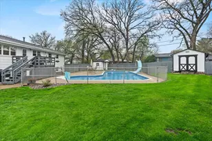6972 Hickory Dr NE, Fridley, MN 55432 - Photo 2