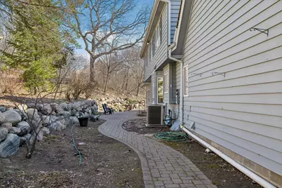 1001 Walden Court, Burnsville, MN 55337 - Photo 40