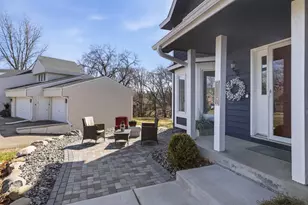 13413 Georgia Cir, Apple Valley, MN 55124 - Photo 2